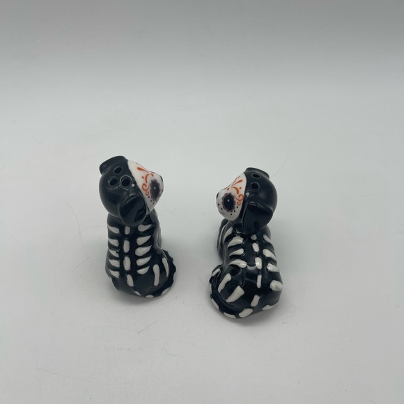 New Day of the Dead Dog Skeleton Sugar Skull Halloween Salt & Pepper Shakers - Picture 7 of 11